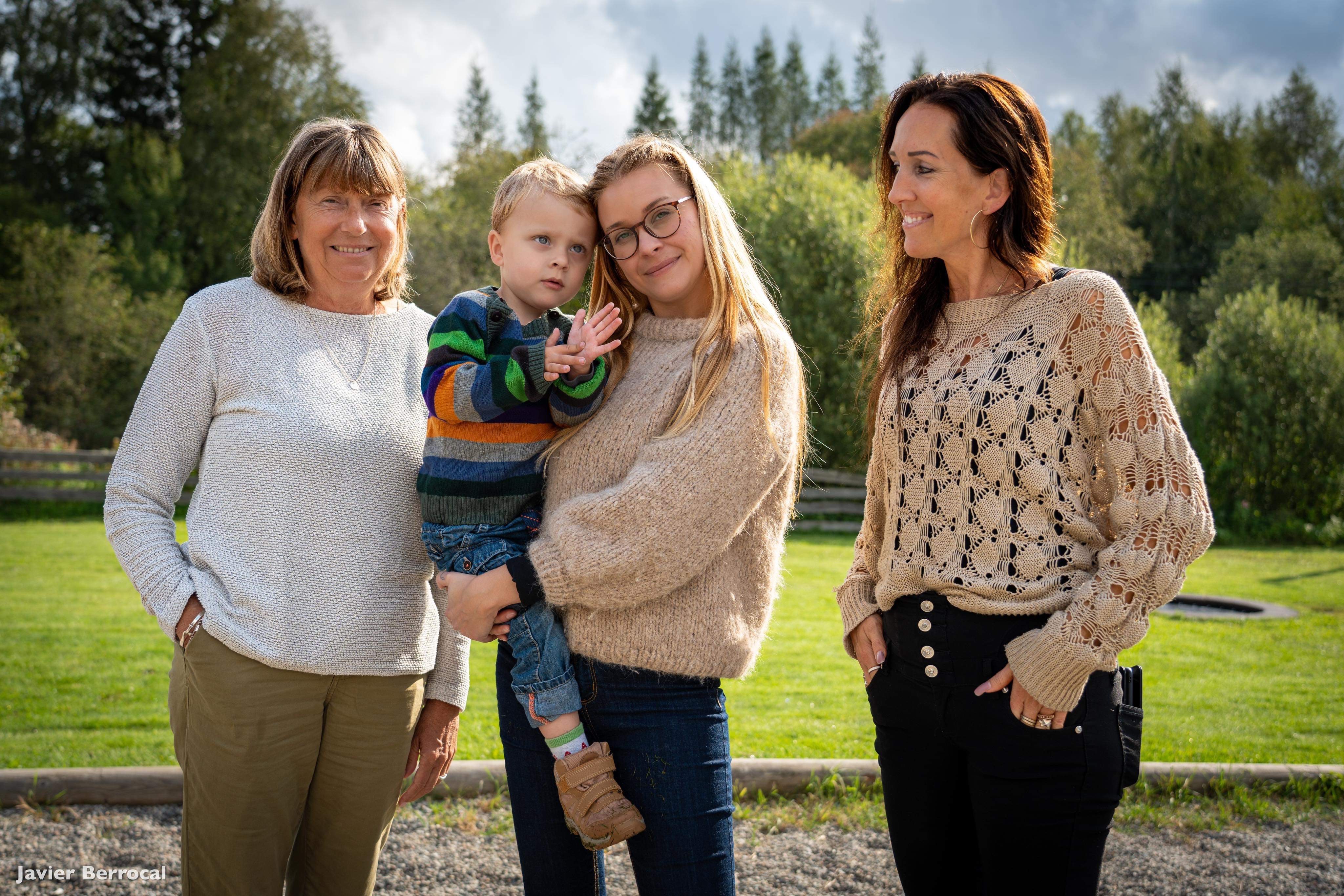 Tre damer og et barn